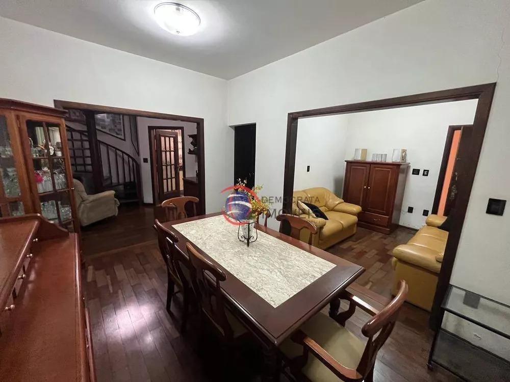 Sobrado à venda com 2 quartos, 162m² - Foto 2