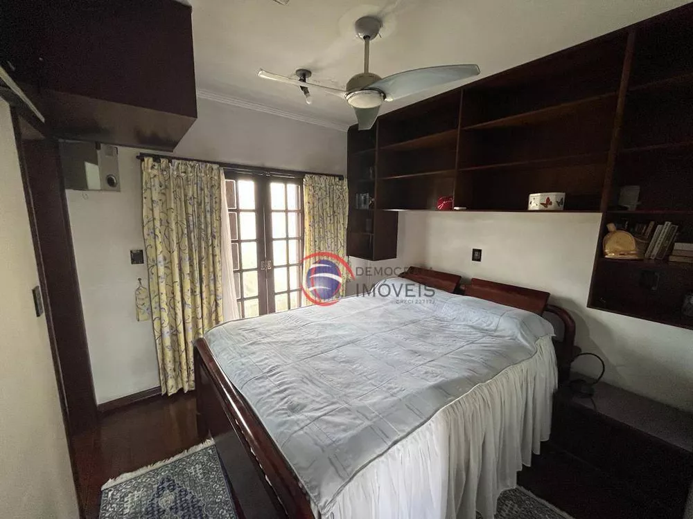 Sobrado à venda com 2 quartos, 162m² - Foto 3