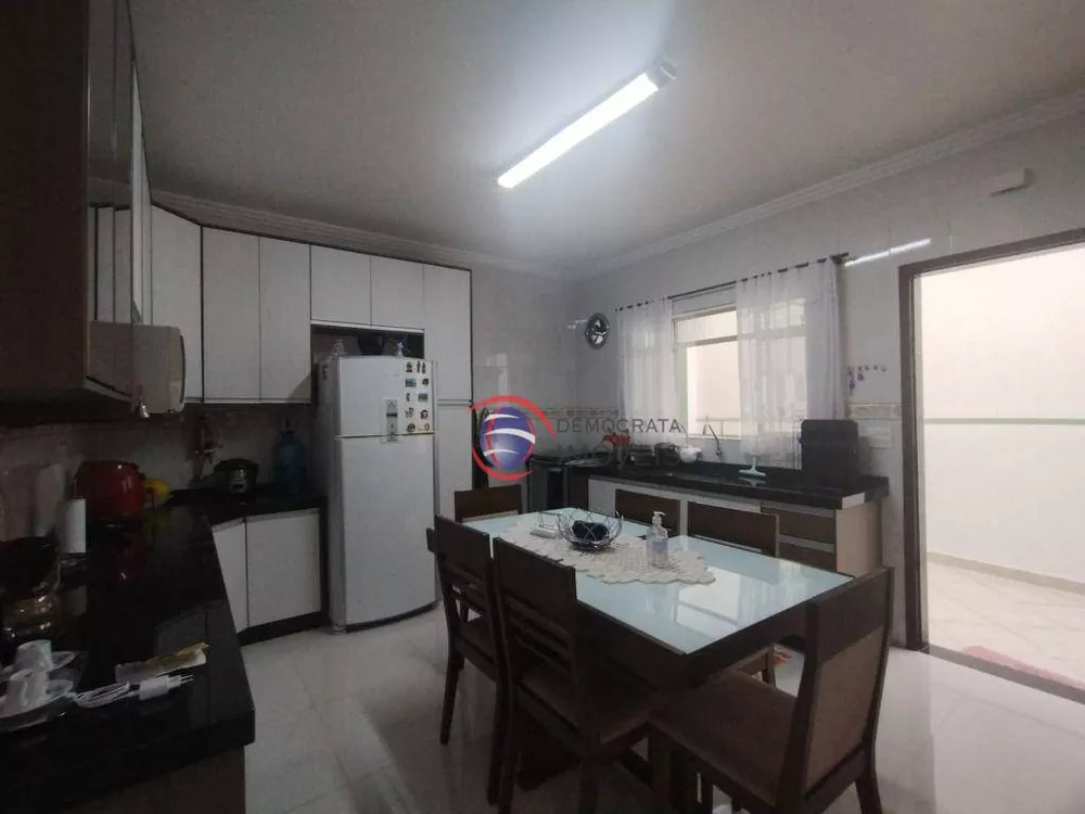 Sobrado à venda com 3 quartos, 167m² - Foto 15