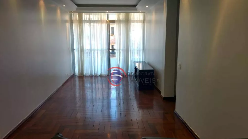 Apartamento à venda com 3 quartos, 117m² - Foto 1