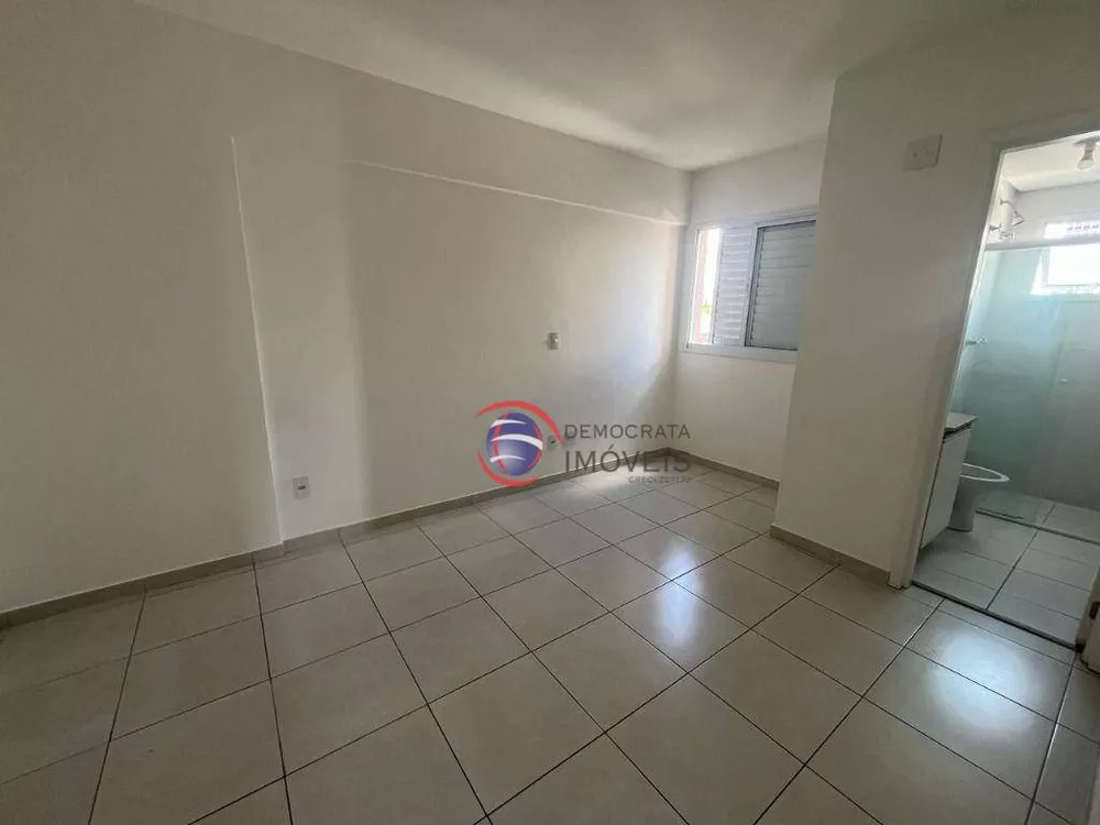 Apartamento à venda com 3 quartos, 85m² - Foto 4