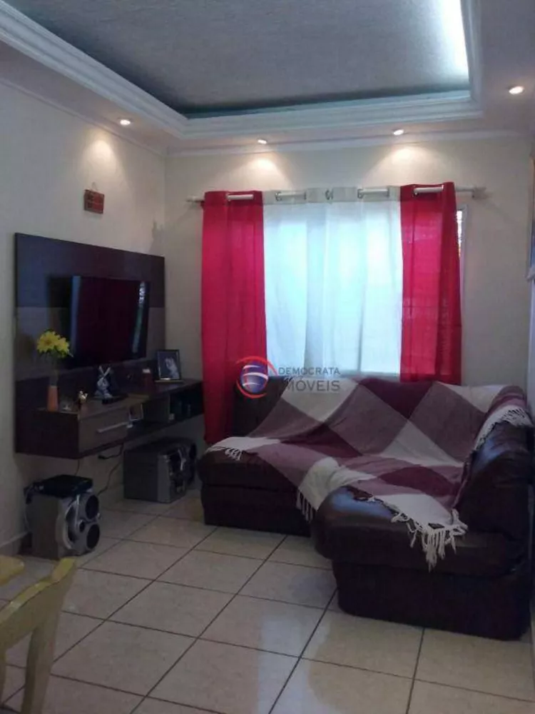 Apartamento à venda com 2 quartos, 60m² - Foto 2