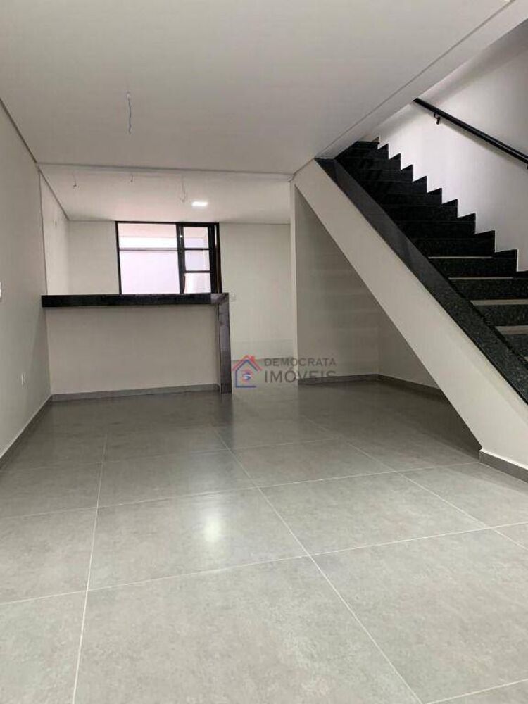 Sobrado, 3 quartos, 180 m² - Foto 2