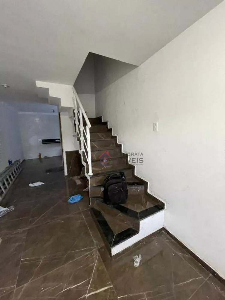 Sobrado à venda com 2 quartos, 80m² - Foto 4