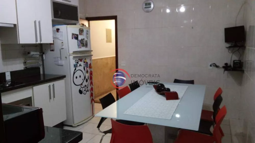 Sobrado à venda com 3 quartos, 204m² - Foto 21