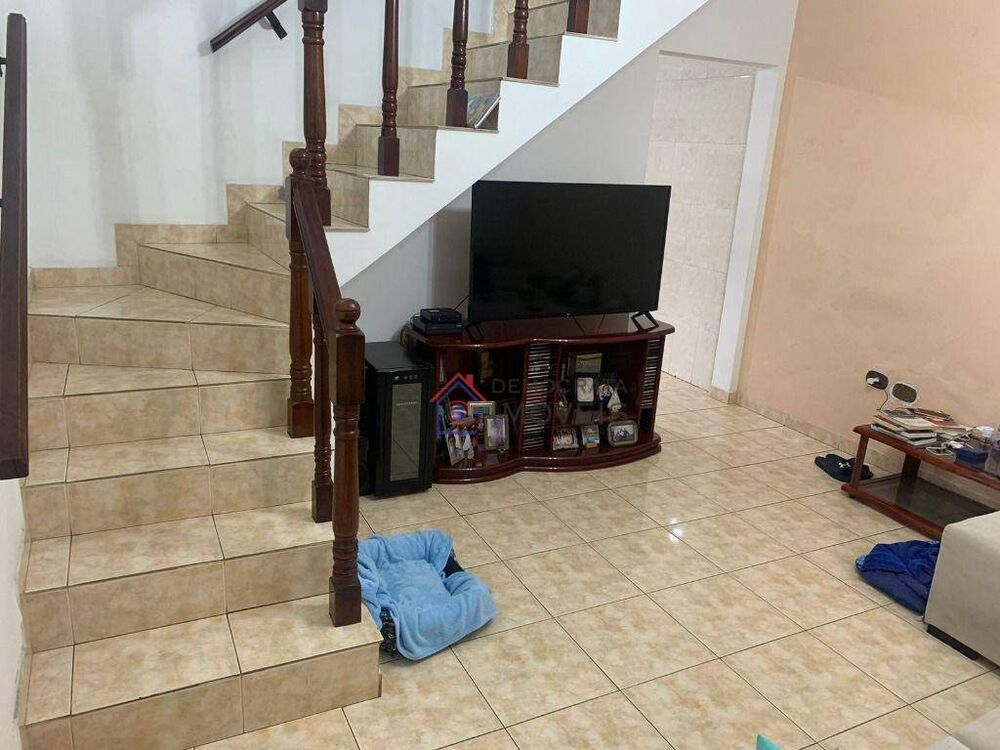 Sobrado, 4 quartos, 180 m² - Foto 2
