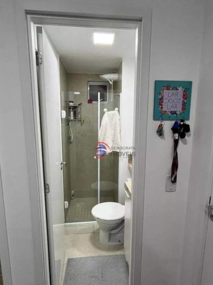 Apartamento à venda com 2 quartos, 39m² - Foto 9