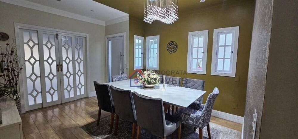 Sobrado, 3 quartos, 310 m² - Foto 6