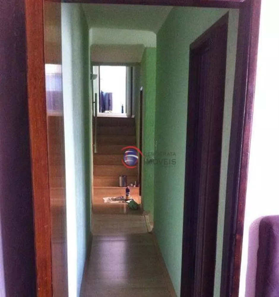 Sobrado à venda com 3 quartos, 222m² - Foto 4