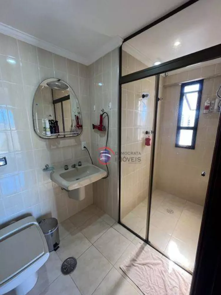 Apartamento à venda com 3 quartos, 133m² - Foto 11