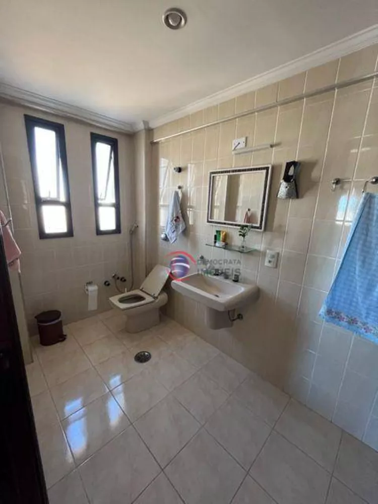 Apartamento à venda com 3 quartos, 133m² - Foto 7