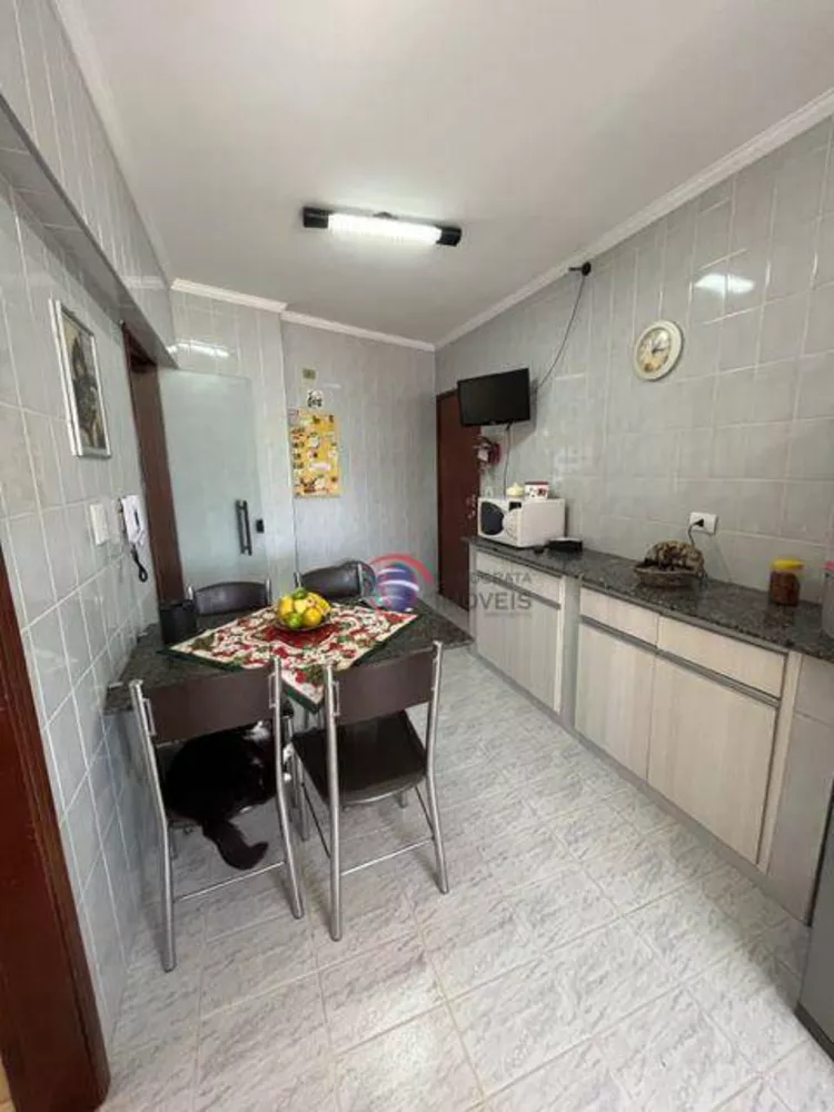 Apartamento à venda com 3 quartos, 133m² - Foto 25