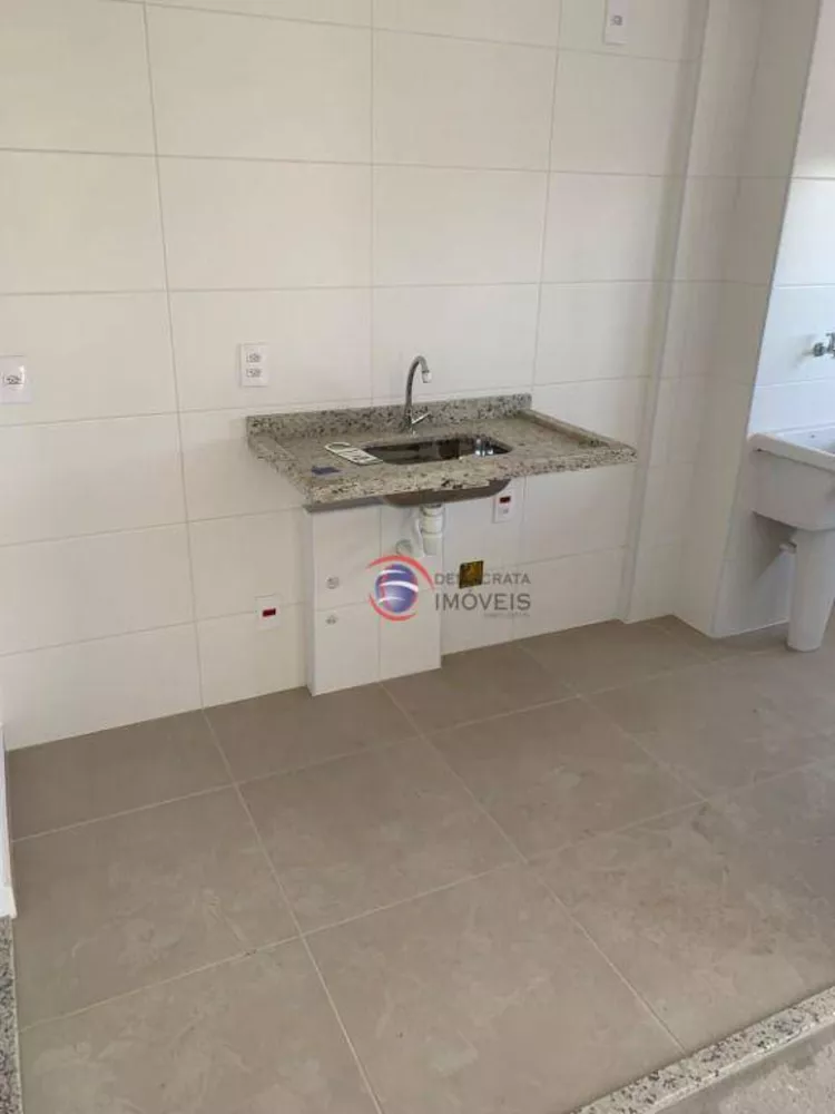 Apartamento à venda com 2 quartos, 47m² - Foto 18