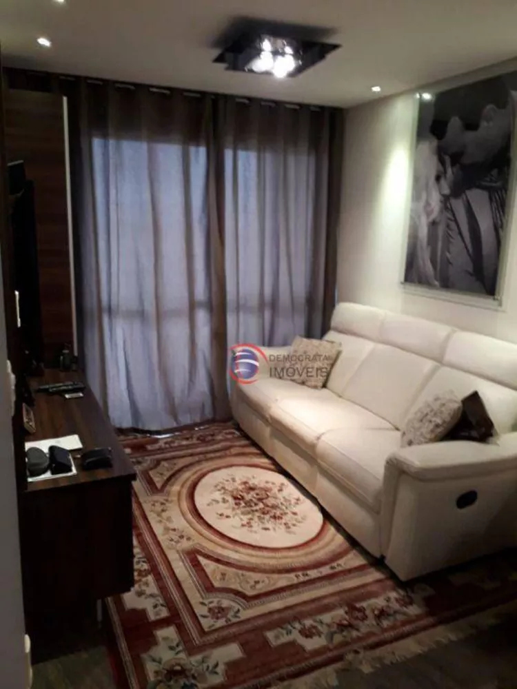 Apartamento à venda com 2 quartos, 65m² - Foto 1