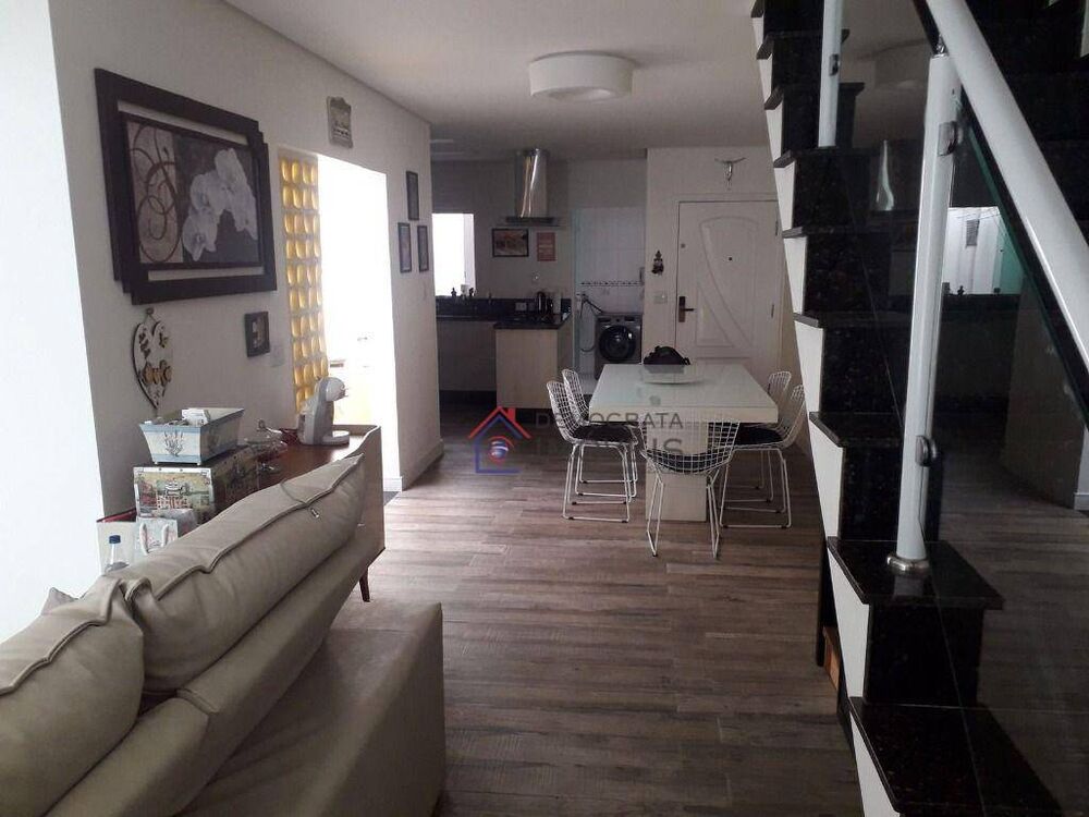 Sobrado, 3 quartos, 200 m² - Foto 1