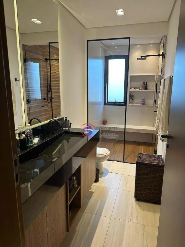 Apartamento à venda com 3 quartos, 200m² - Foto 10