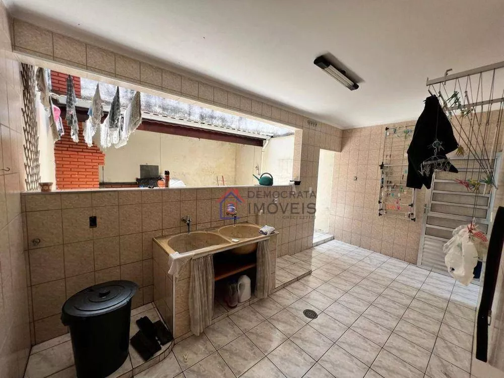 Sobrado, 3 quartos, 200 m² - Foto 6