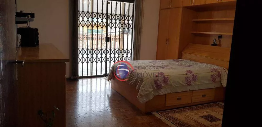 Sobrado à venda com 3 quartos, 196m² - Foto 2