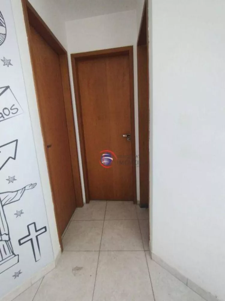 Apartamento à venda com 2 quartos, 45m² - Foto 4