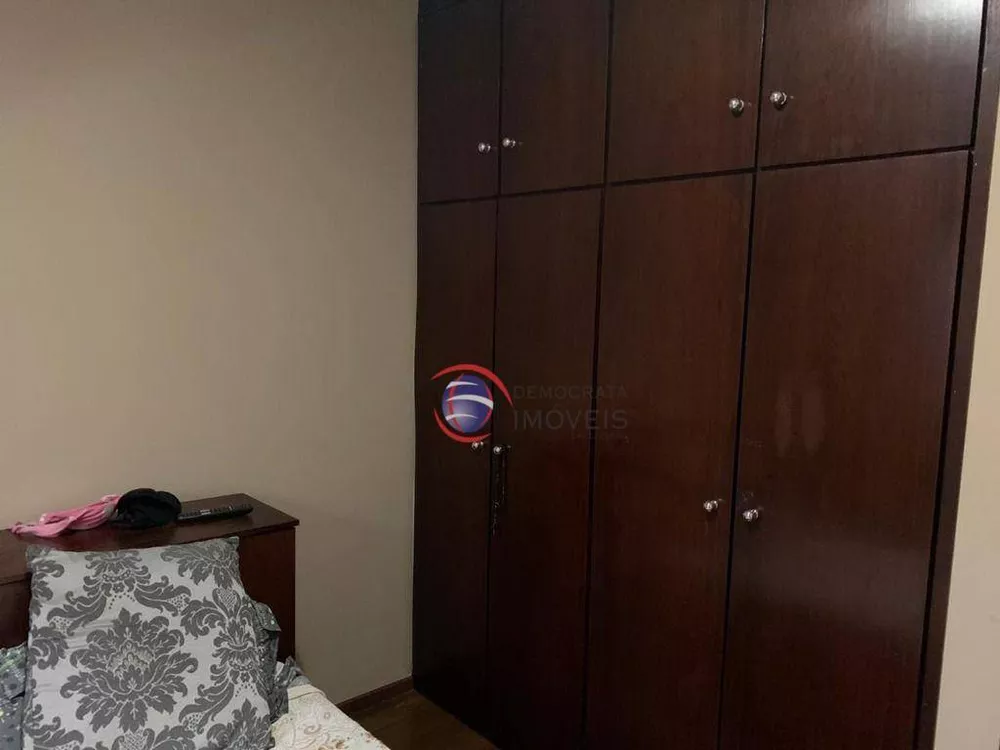 Apartamento à venda com 3 quartos, 94m² - Foto 11