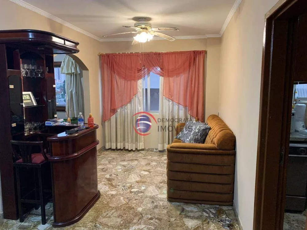 Apartamento à venda com 3 quartos, 94m² - Foto 2