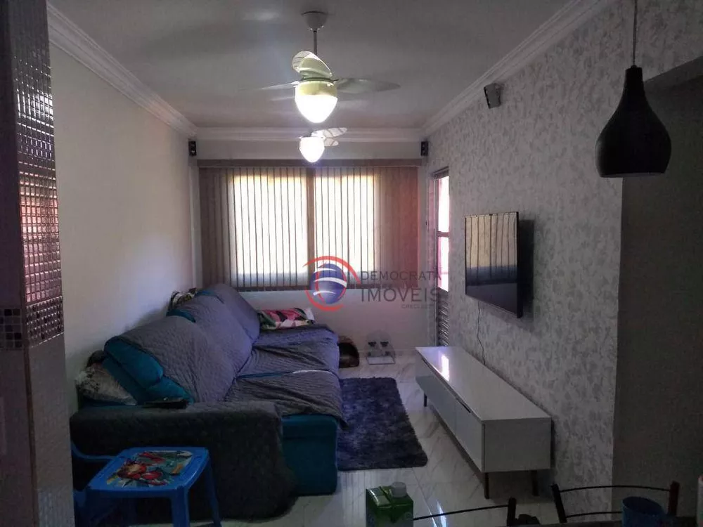 Apartamento à venda com 3 quartos, 77m² - Foto 1