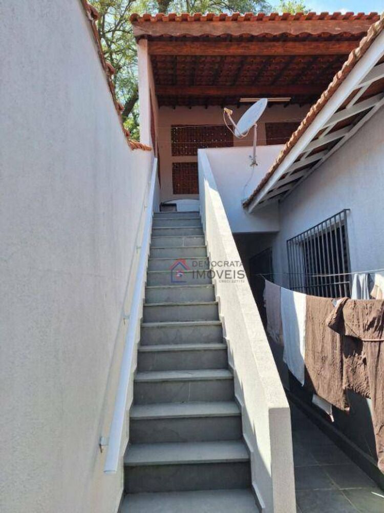 Casa, 3 quartos, 156 m² - Foto 4