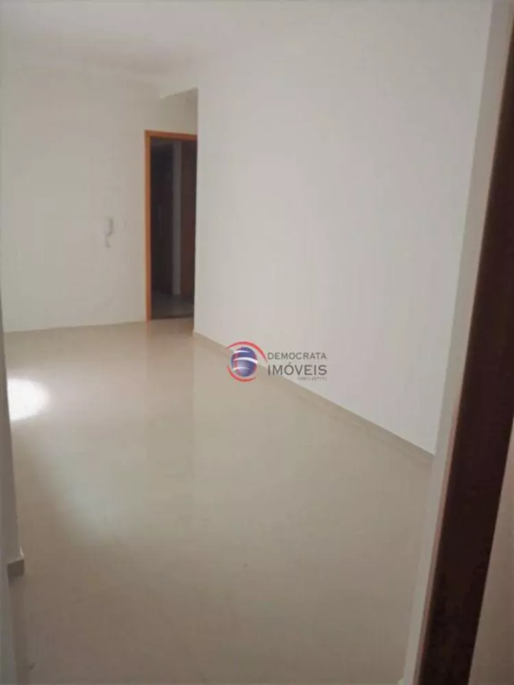 Apartamento à venda com 2 quartos, 45m² - Foto 2