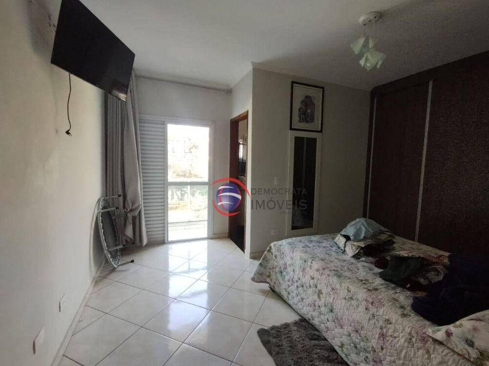 Sobrado, 3 quartos, 249 m² - Foto 3