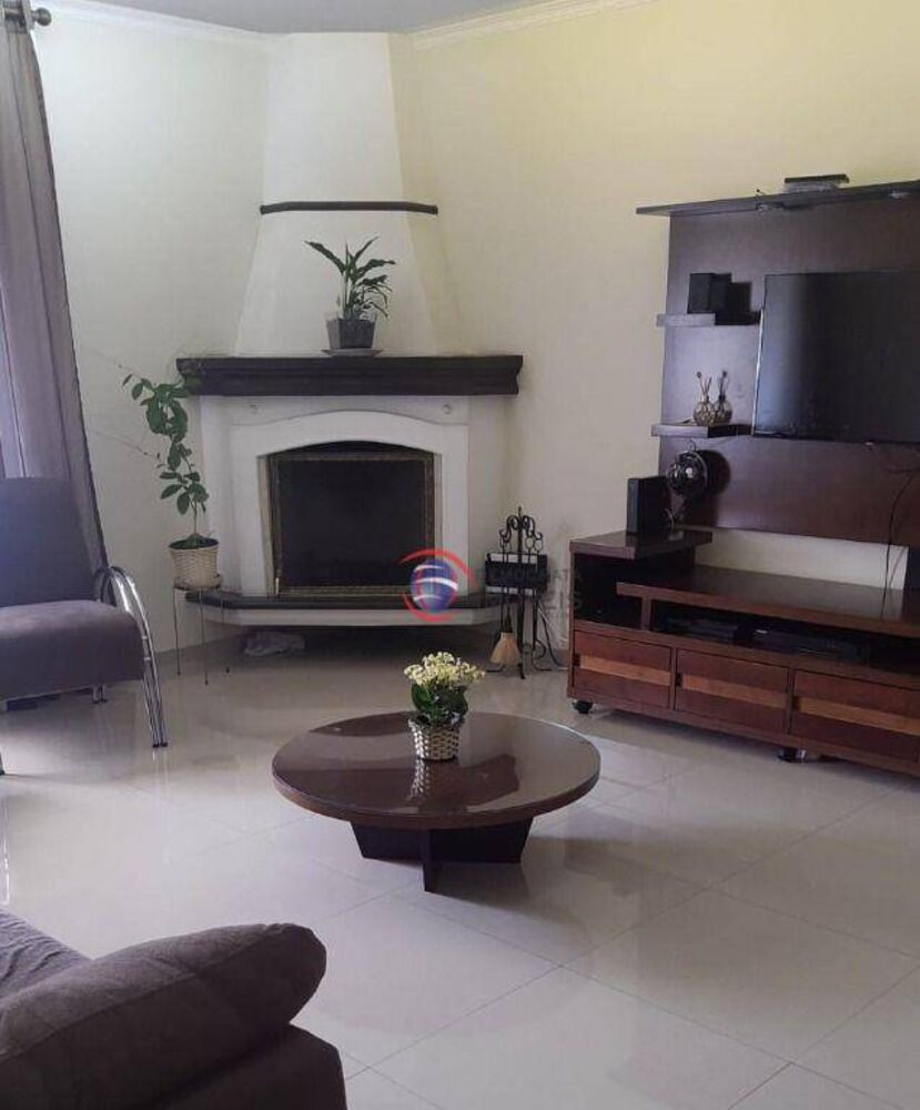 Sobrado, 3 quartos, 193 m² - Foto 1