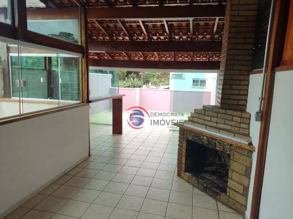 Cobertura à venda com 2 quartos, 144m² - Foto 1