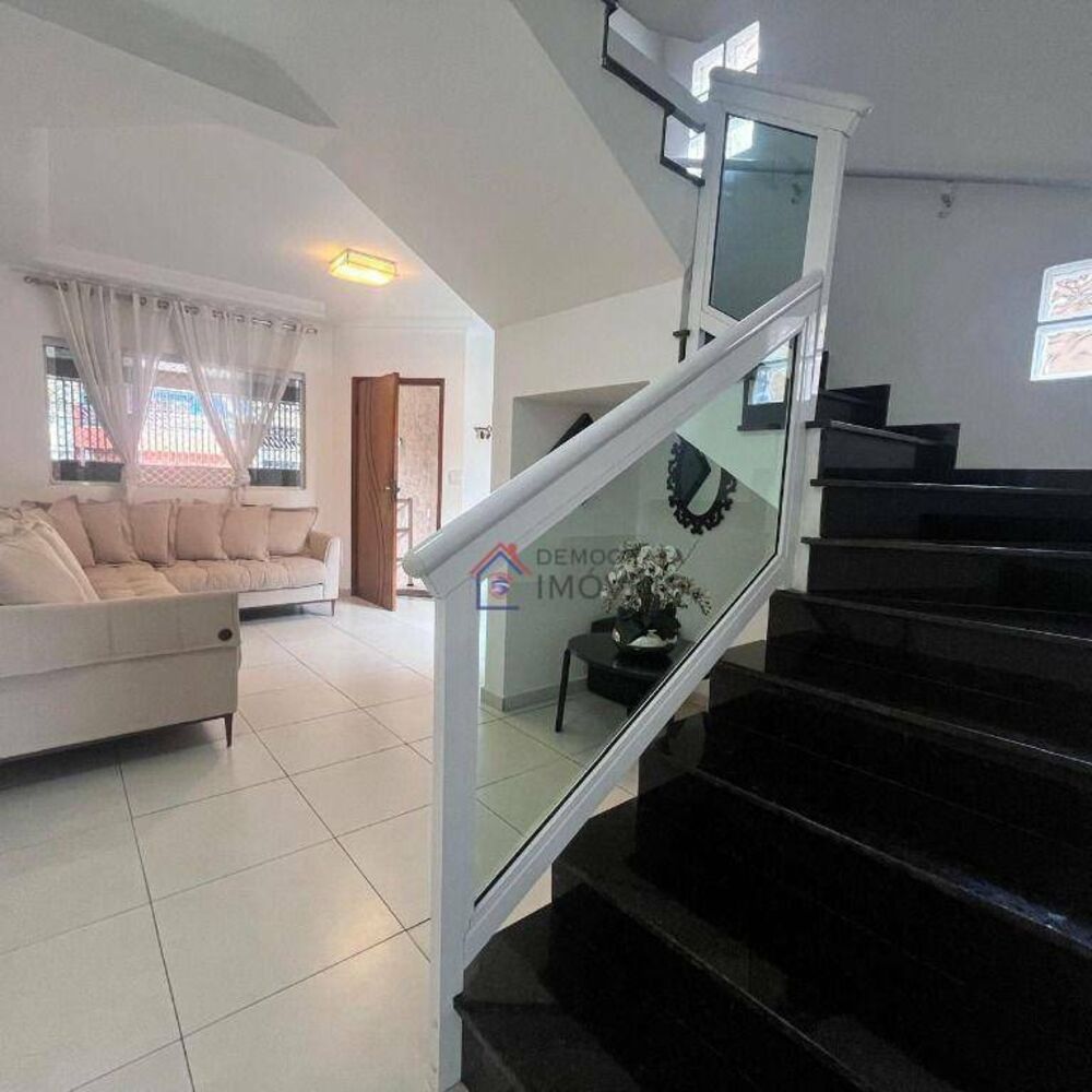 Sobrado, 3 quartos, 188 m² - Foto 1