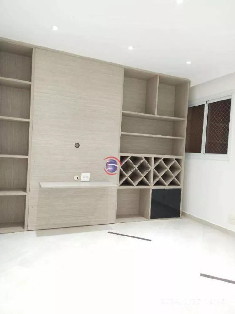 Apartamento à venda com 2 quartos, 83m² - Foto 4