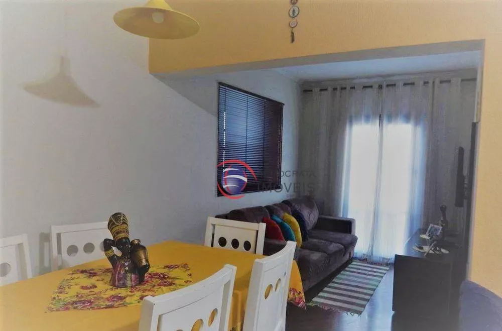 Casa à venda com 3 quartos, 136m² - Foto 2