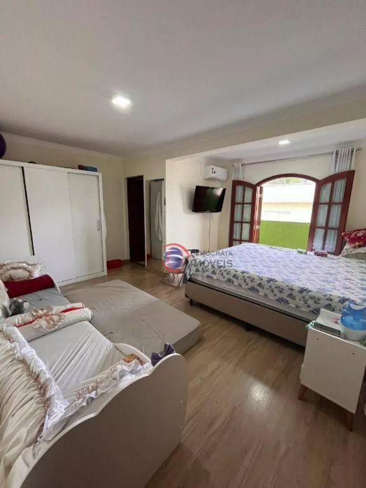 Sobrado à venda com 4 quartos, 253m² - Foto 5