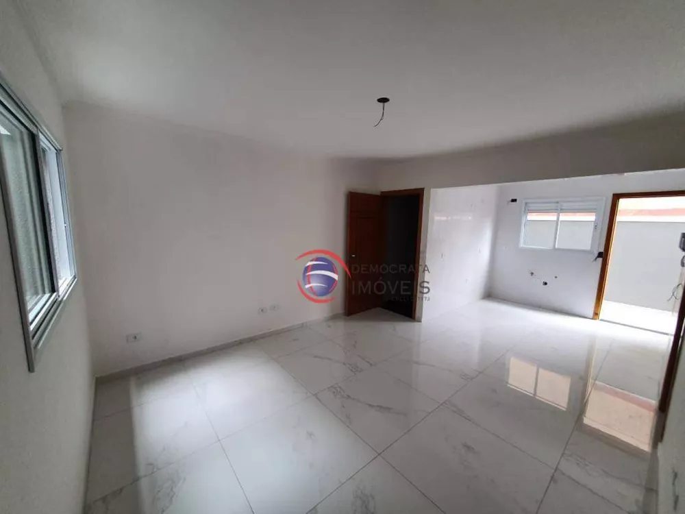 Sobrado à venda com 3 quartos, 142m² - Foto 1