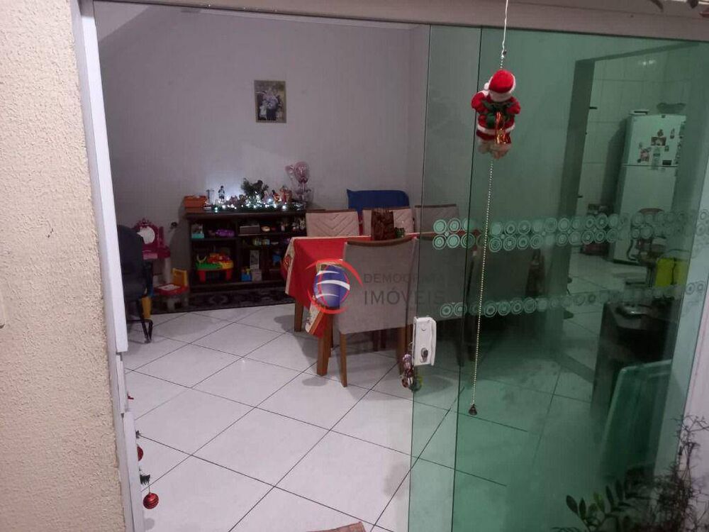 Sobrado, 3 quartos, 204 m² - Foto 1