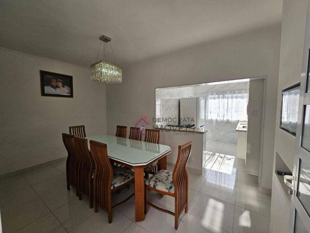 Casa, 2 quartos, 174 m² - Foto 2