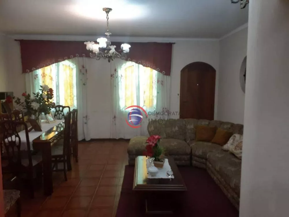 Casa de Condomínio à venda com 3 quartos, 254m² - Foto 1