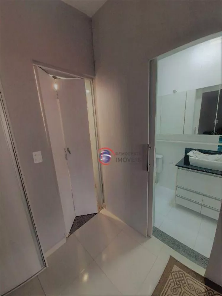 Sobrado à venda com 2 quartos, 114m² - Foto 13