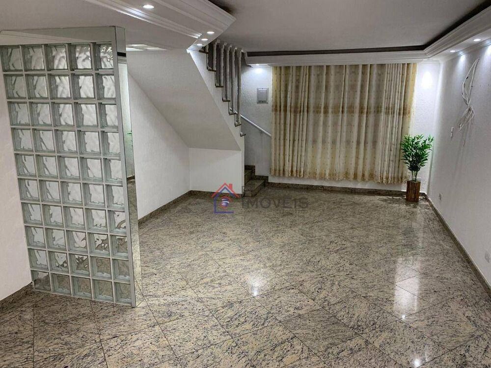 Sobrado, 3 quartos, 220 m² - Foto 1