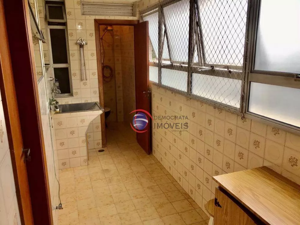 Apartamento à venda com 3 quartos, 160m² - Foto 18