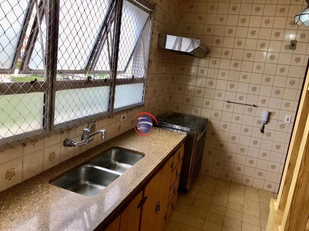 Apartamento à venda com 3 quartos, 160m² - Foto 15