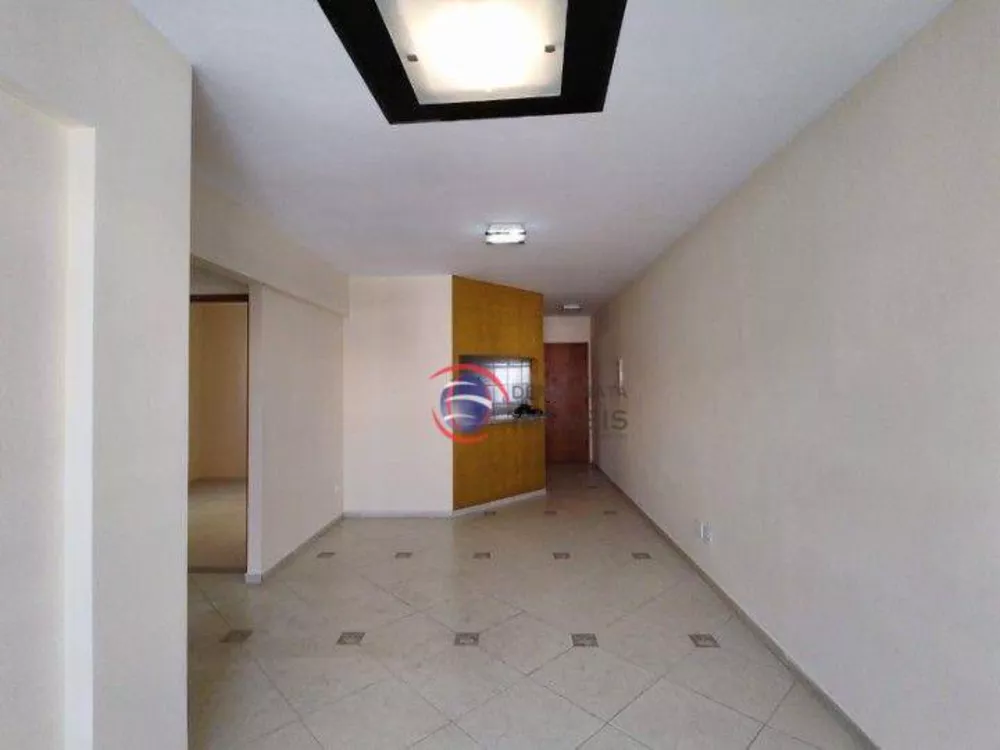 Apartamento à venda com 2 quartos, 70m² - Foto 9