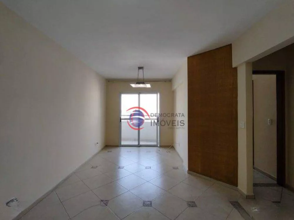 Apartamento à venda com 2 quartos, 70m² - Foto 1