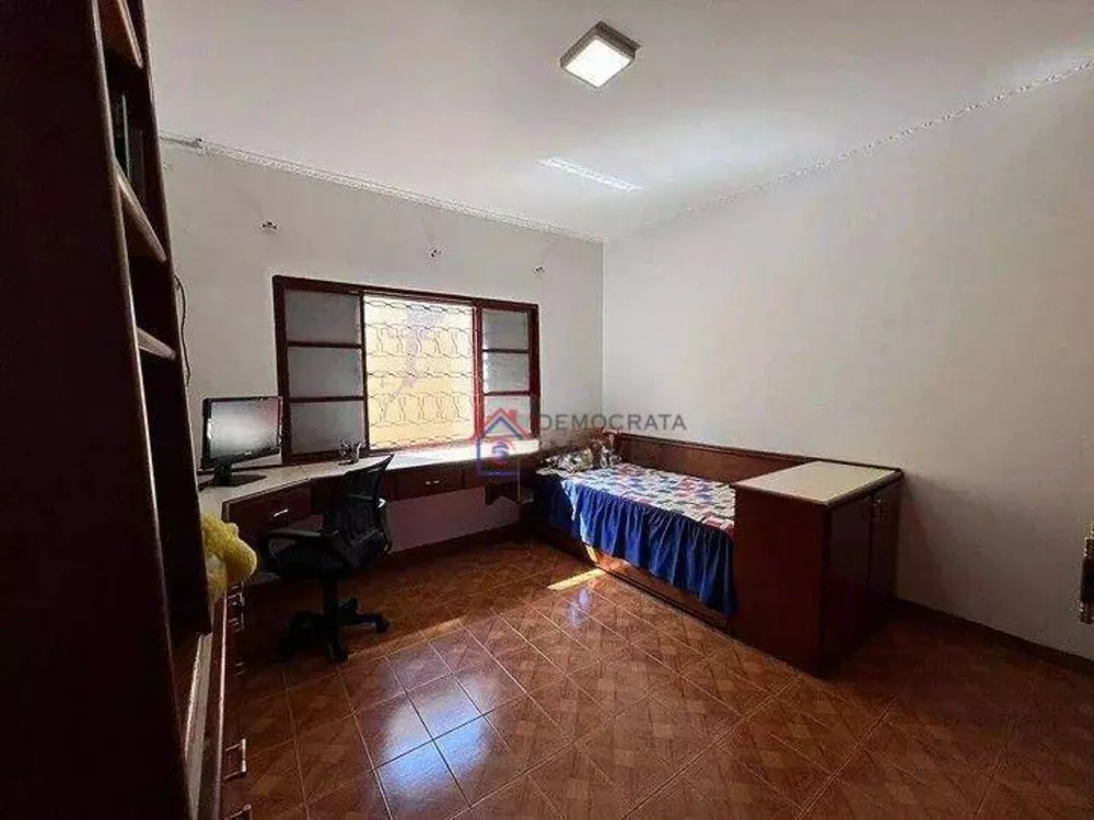 Casa, 3 quartos, 213 m² - Foto 9