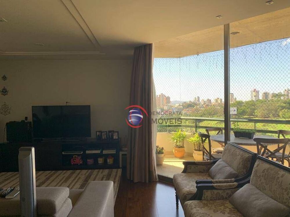 Apartamento, 3 quartos, 248 m² - Foto 1