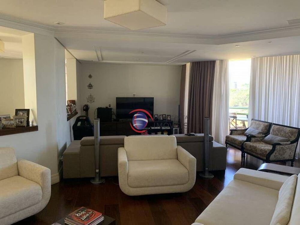 Apartamento, 3 quartos, 248 m² - Foto 2