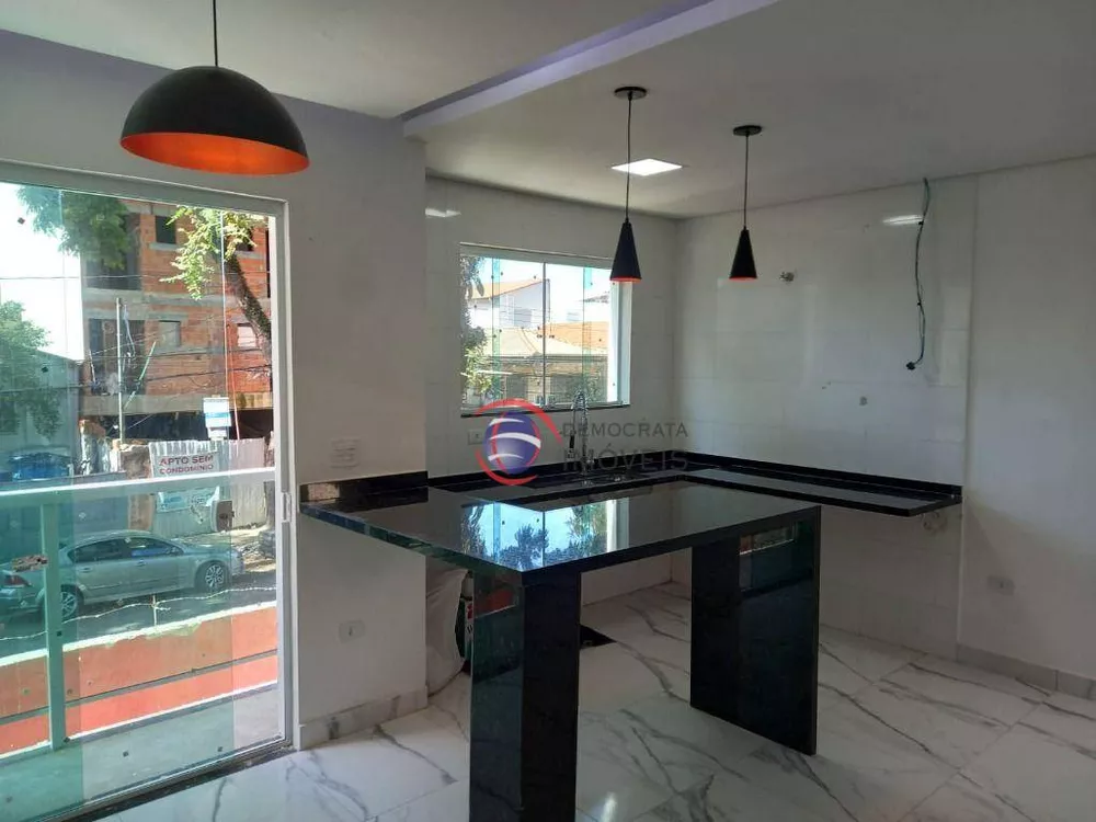 Sobrado à venda com 2 quartos, 105m² - Foto 2