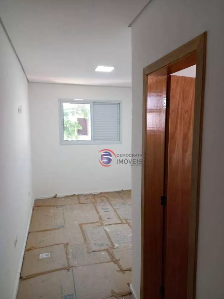 Sobrado à venda com 2 quartos, 105m² - Foto 4